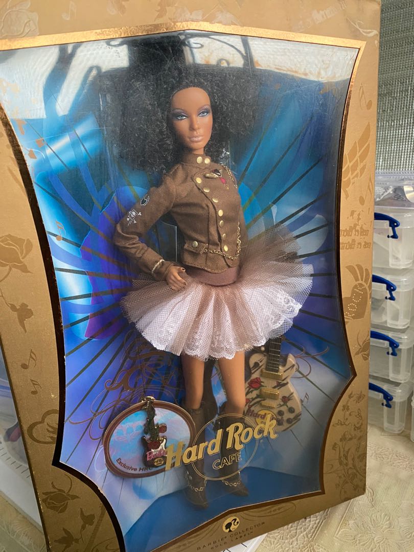 Hard rock 2025 cafe barbie 2007
