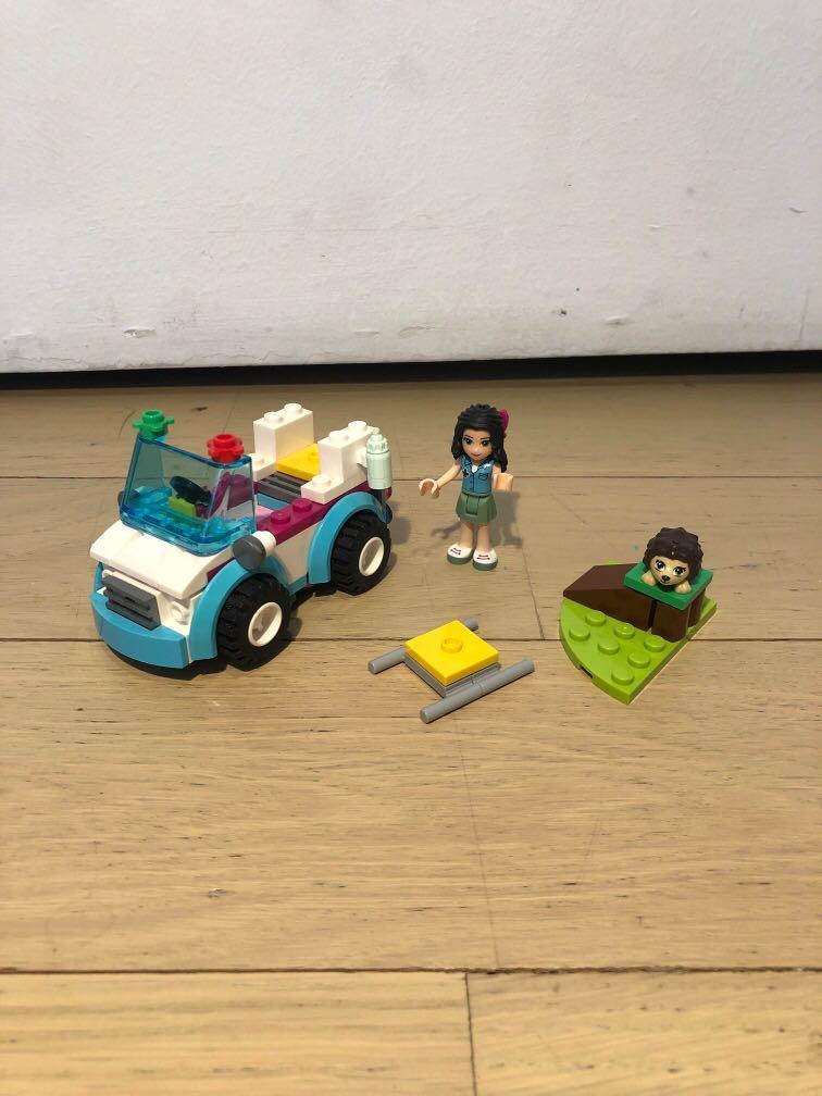 lego friends vet ambulance