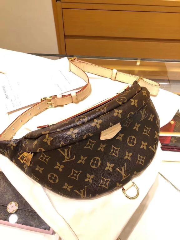 Louis Vuitton BUMBAG Monogram LV M43644