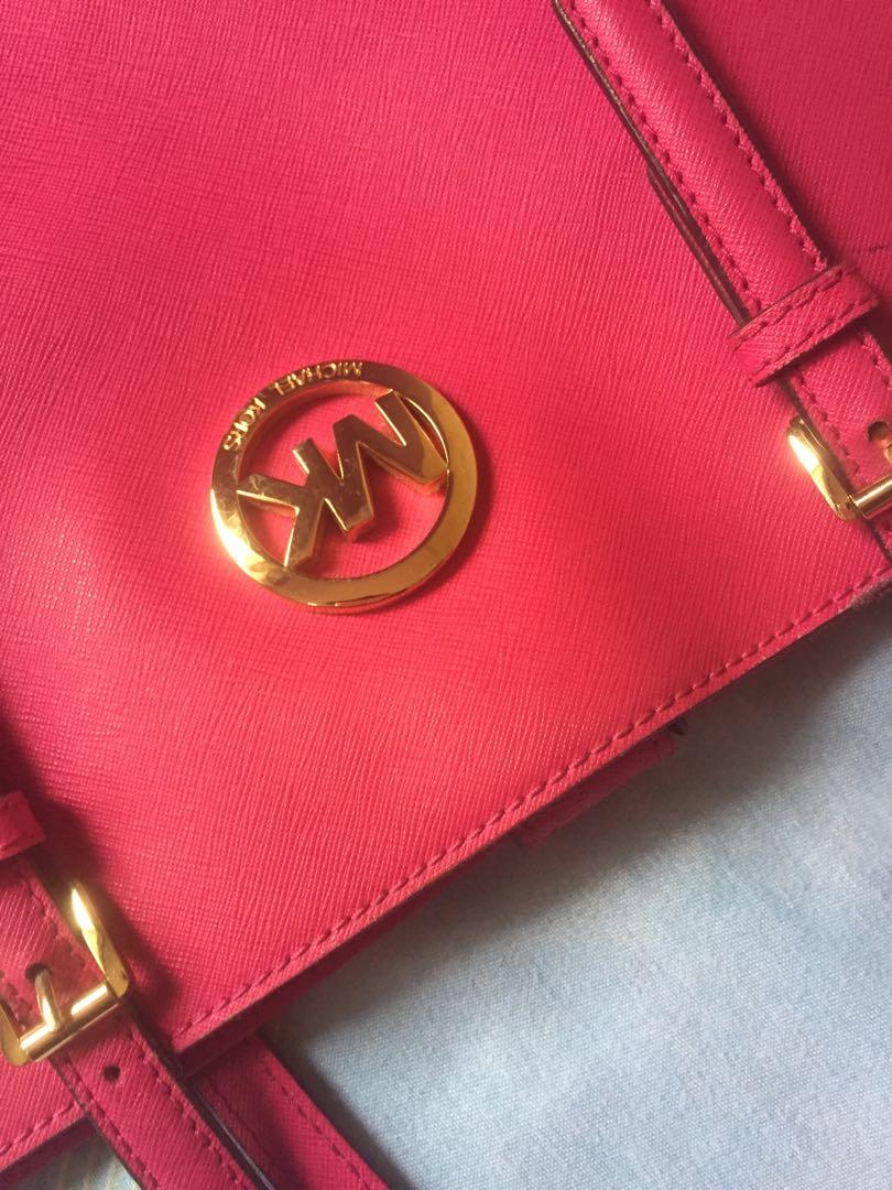 Michael Kors Hot Pink Bag, Women's Fashion, Bags & Wallets, Purses &  Pouches on Carousell