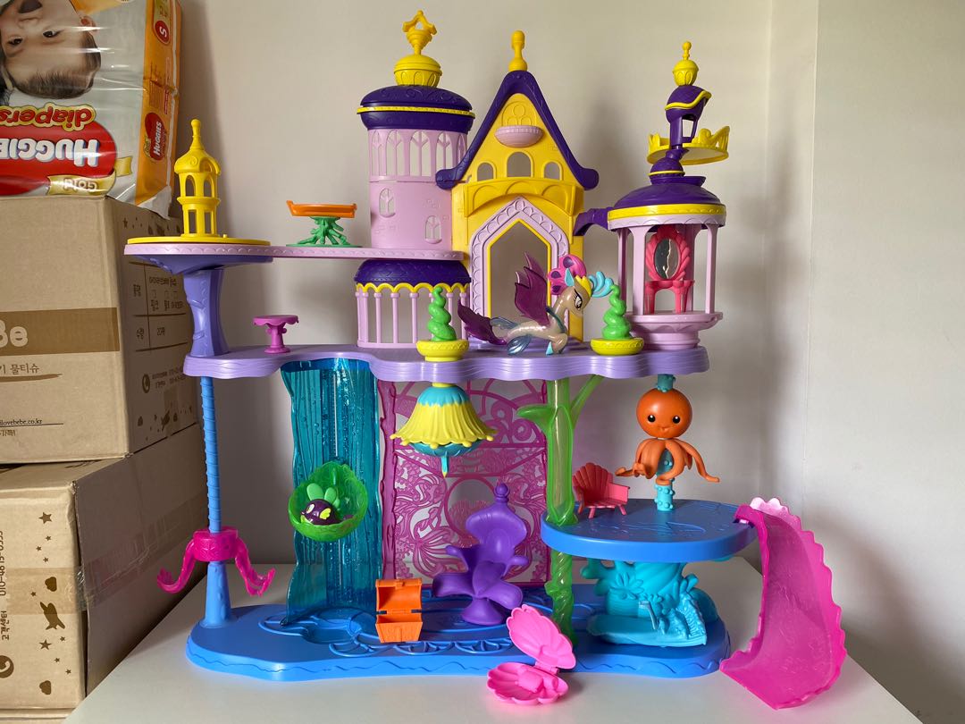 My little pony canterlot & seaquestria castle deals