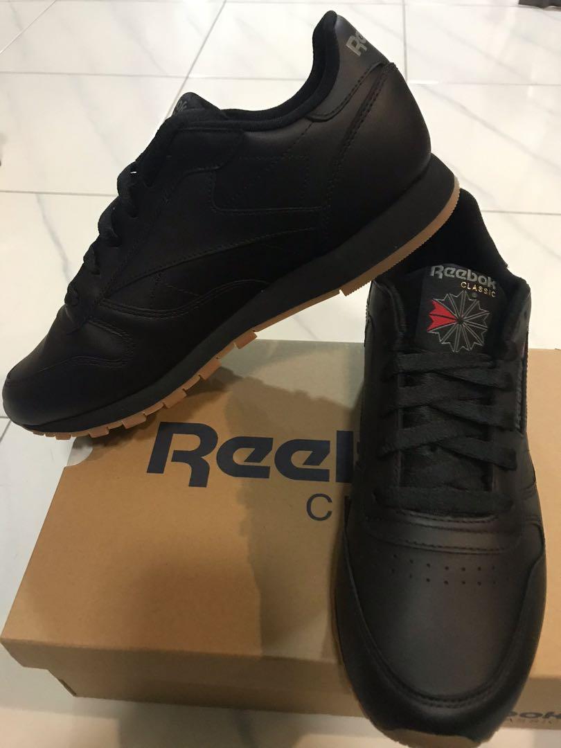 Reebok Classic Leather (size 40) BLACK, Women's Fashion, Footwear, Sneakers  on Carousell