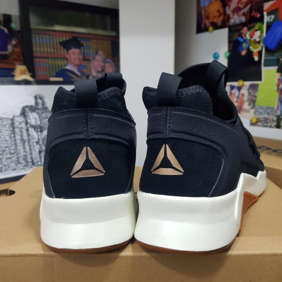 Reebok Guresu Women s Fashion Footwear Sneakers on Carousell