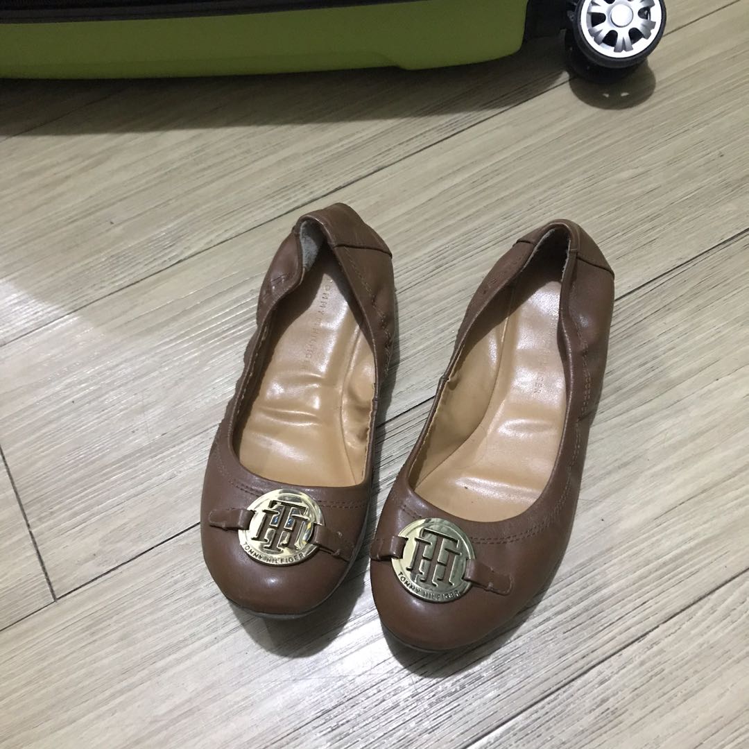 tommy hilfiger doll shoes