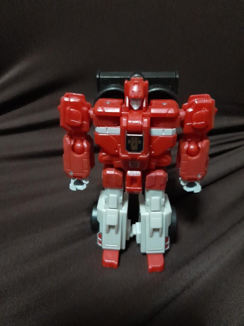 Transformers Fastlane (Category: Toy Figures) located in Singapore. Submitted by formyjean (Listing ID 276752575, Image 1). Description: Very good condition. Only used for display. See 2nd picture. No box or instruction manual..