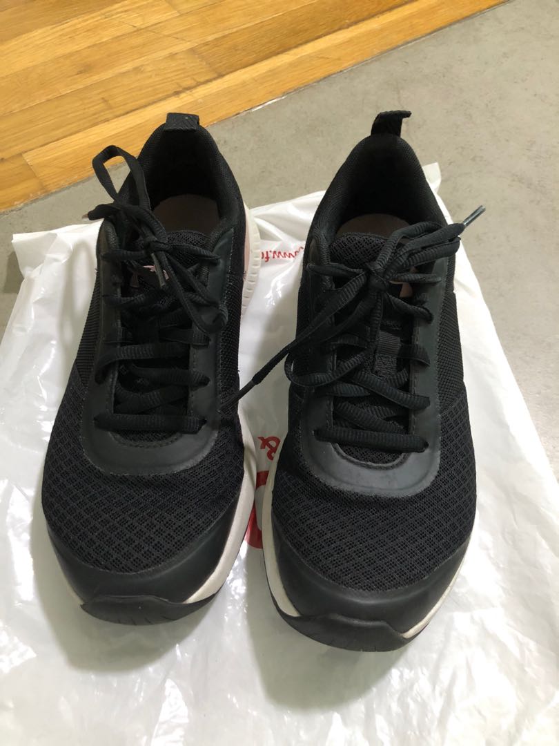Aura trainer under armour shop