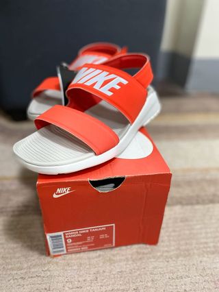 Nike tanjun hotsell sandals price philippines