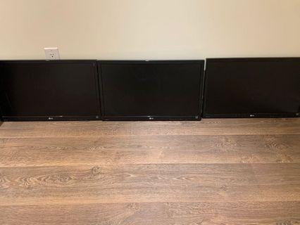LG monitors set of three