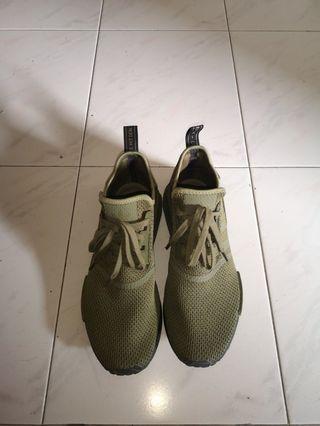 ADIDAS NMD R1 LOUIS VUITTON SUPREME, Luxury, Apparel on Carousell