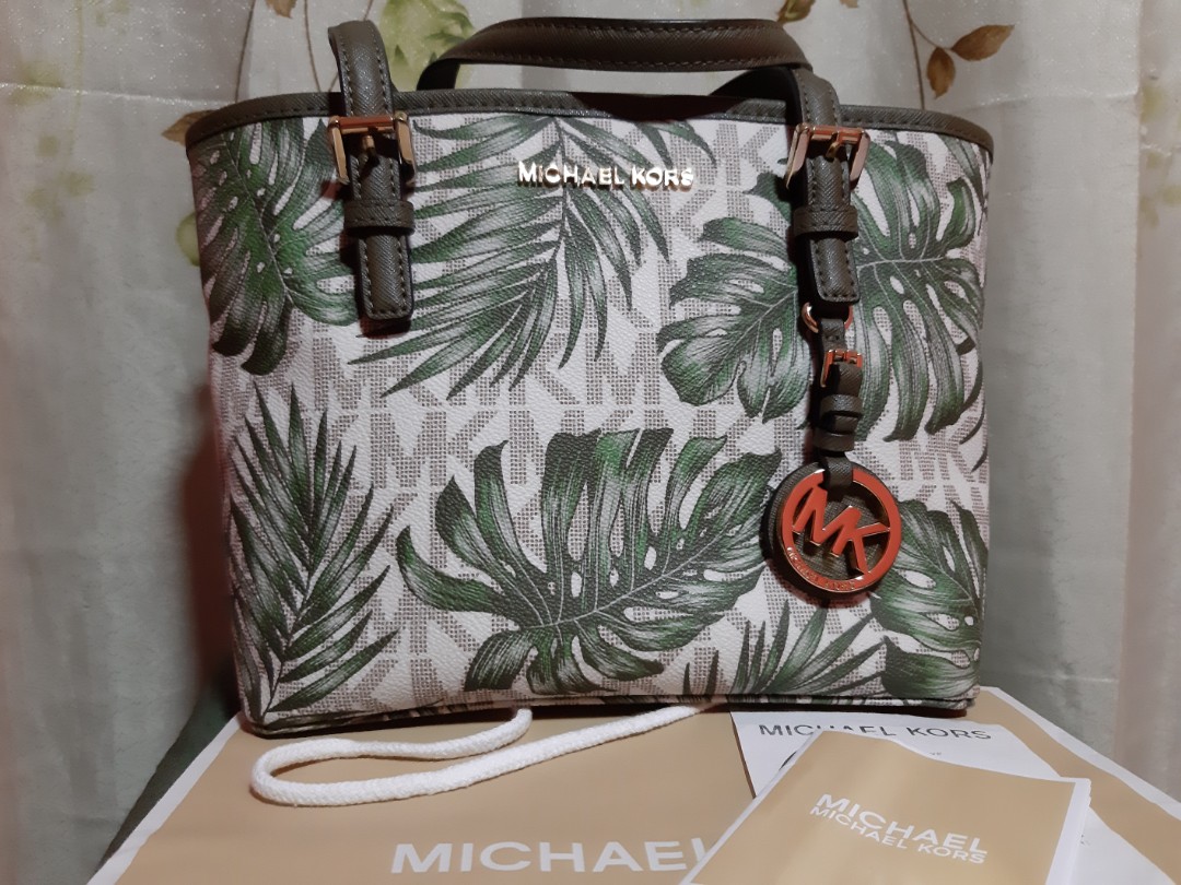 michael kors leaf purse