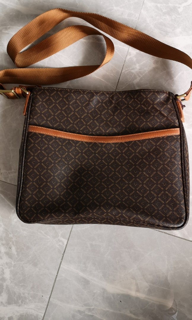 Brand New Satchi Sling Bag Luxury Bags Wallets on Carousell