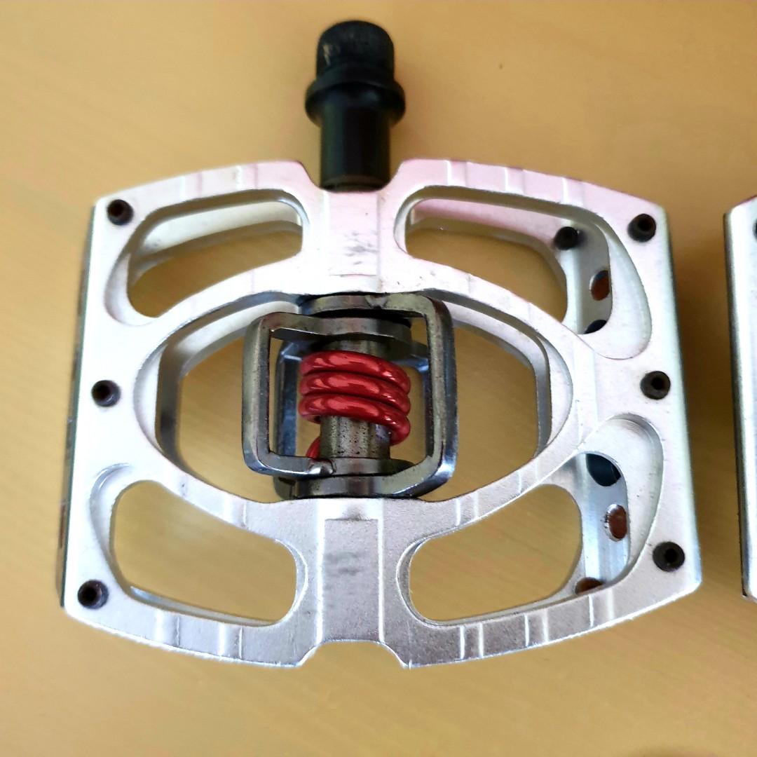 Crank Brothers downhill/race pedal Mallet, Sports Equipment, Bicycles