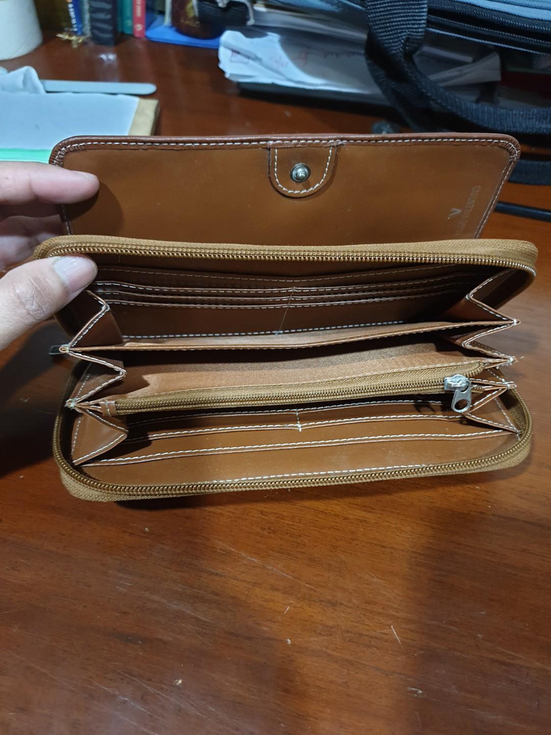 hugo valentino wallet