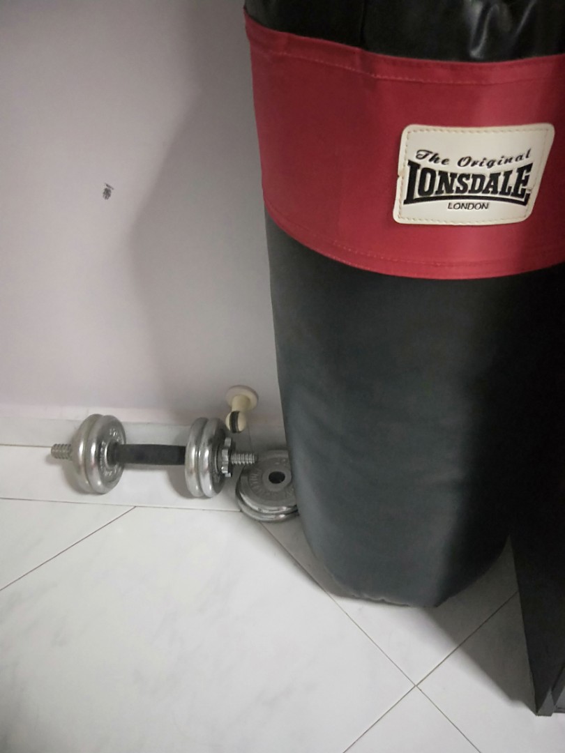Lonsdale freestanding punch bag discount