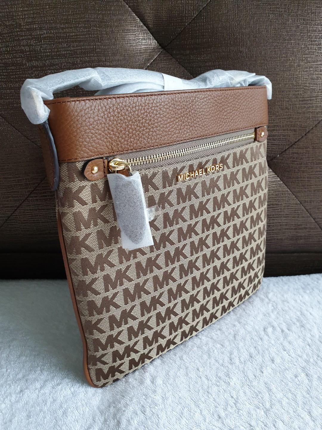 Michael kors connie shop