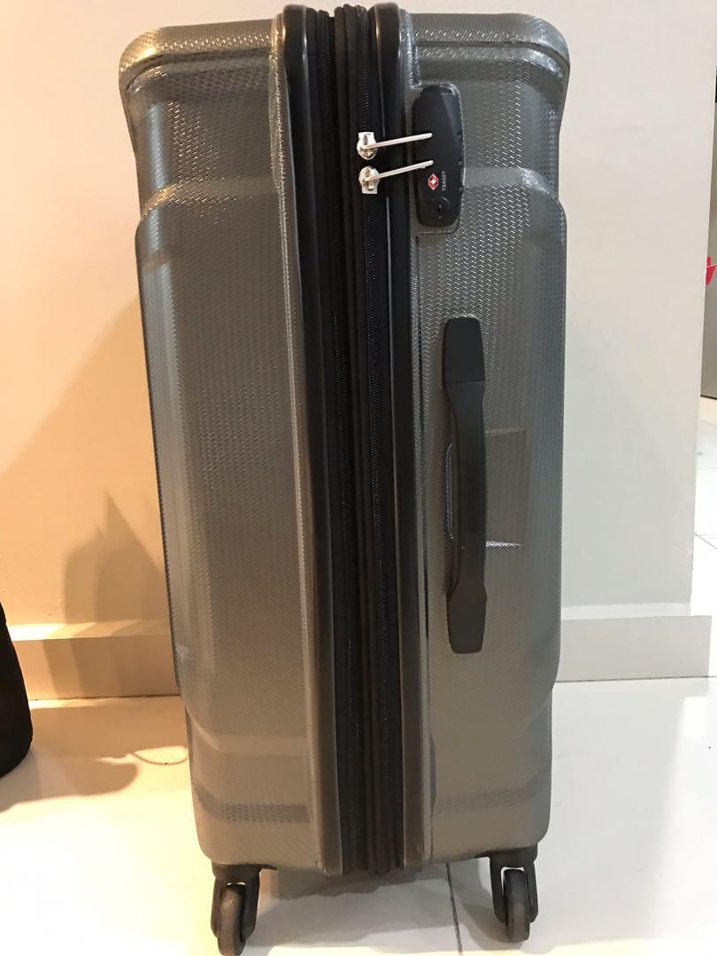 Samsonite Englewood 25 Expandable Hardside Spinner