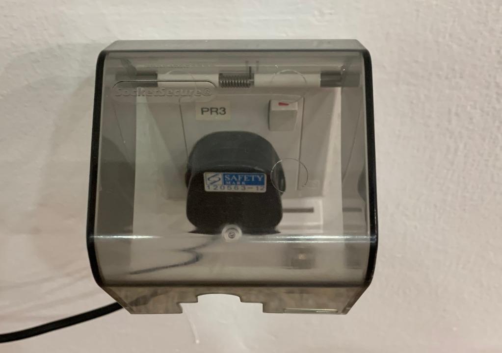 Electrical Single Plug Socket Safety Cover with lock, Babies & Kids