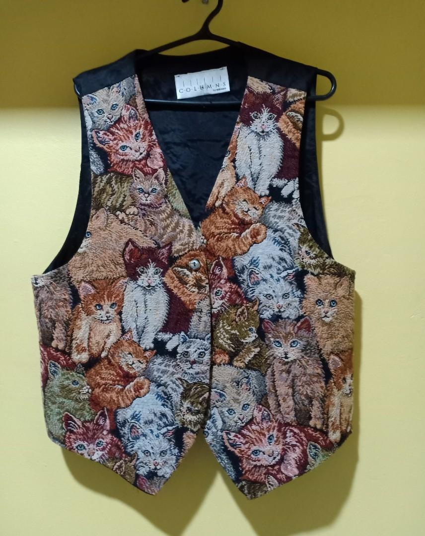 Vest character cat, Hobbies & Toys, Travel, Travel Essentials ...