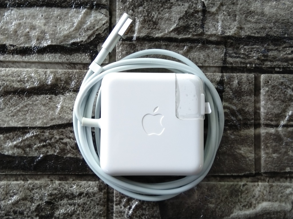 Apple Magsafe 45w L Style Power Adapter Charger for Macbook Air 2008