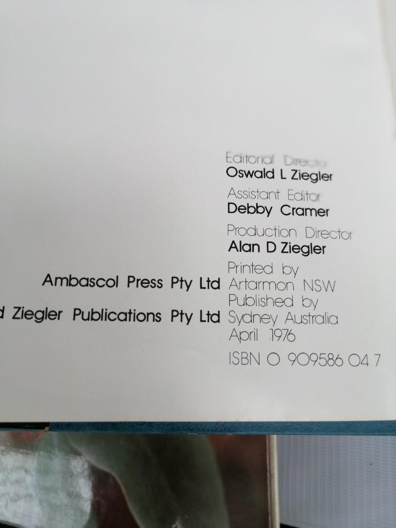 Australia coffee table book 1901 1976, Hobbies & Toys, Books & Magazines, Storybooks on Carousell