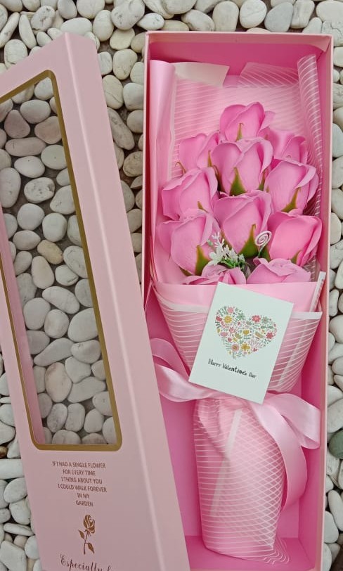 Jual Bloom box Valentine bunga, coklat, Hadiah, Gift, Hari ibu, birthday -  Green - Kota Tangerang Selatan - Lianafashion