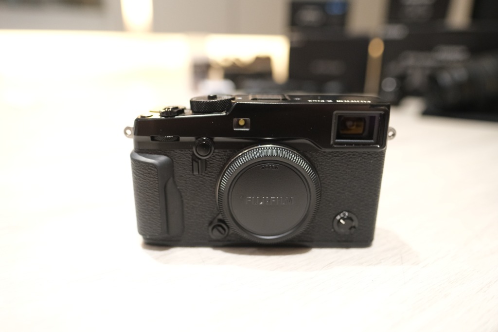 Fujifilm X-Pro 2 body, Photography, Cameras, Mirrorless on Carousell