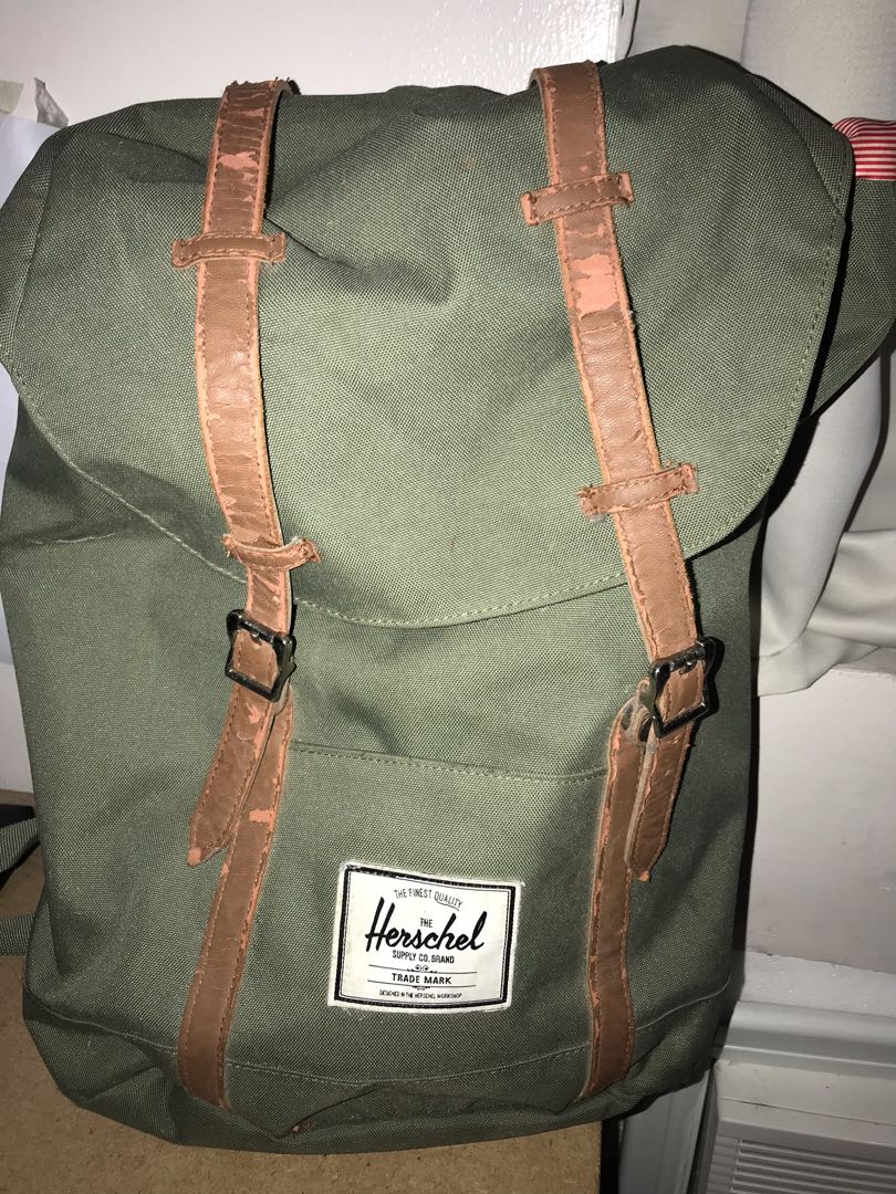 Herschel Army Green Backpack Men s Fashion Bags Backpacks on Carousell