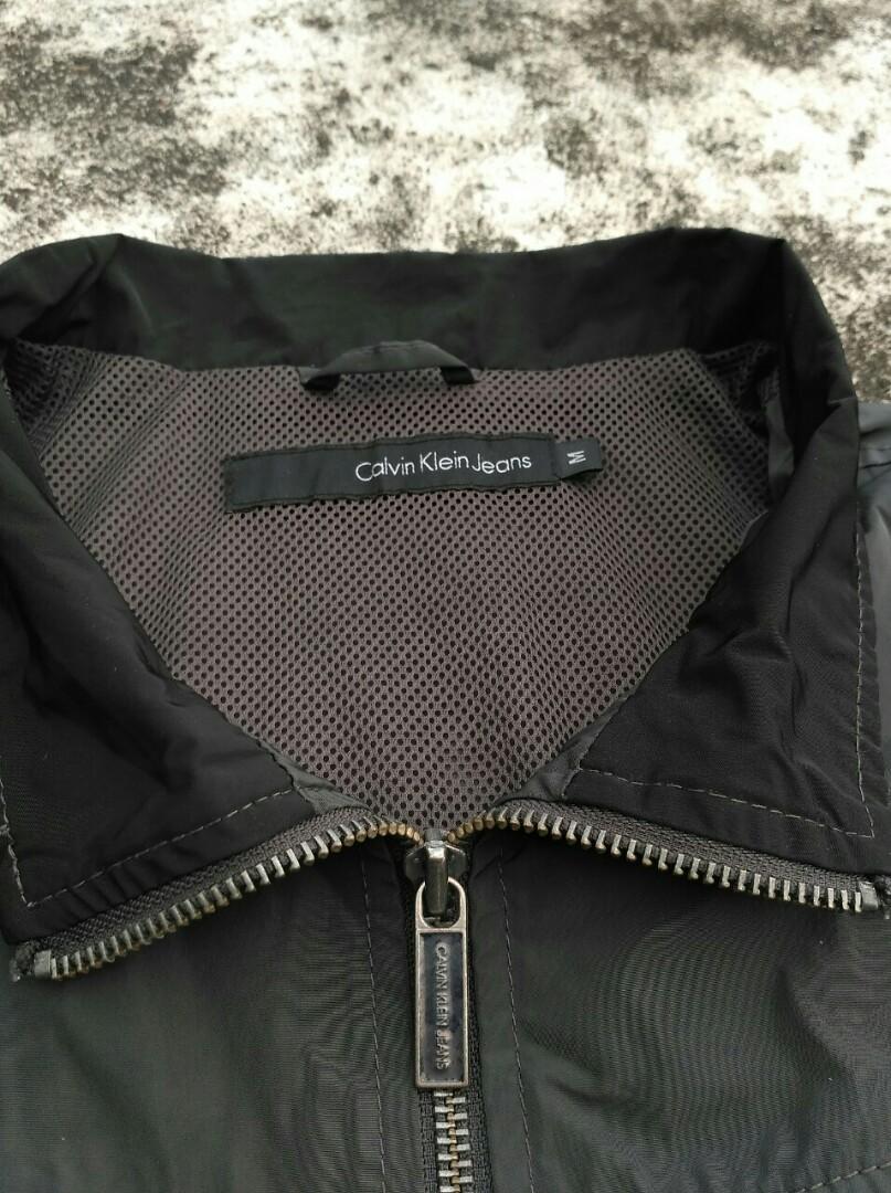 JAKET CALVIN KLEIN ORI
