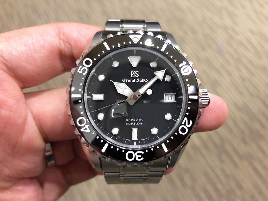 Like New Complete May 2019 Grand Seiko Diver Spring Drive SBGA229 Extra  Rubber and Nato Straps, Luxury, Watches on Carousell