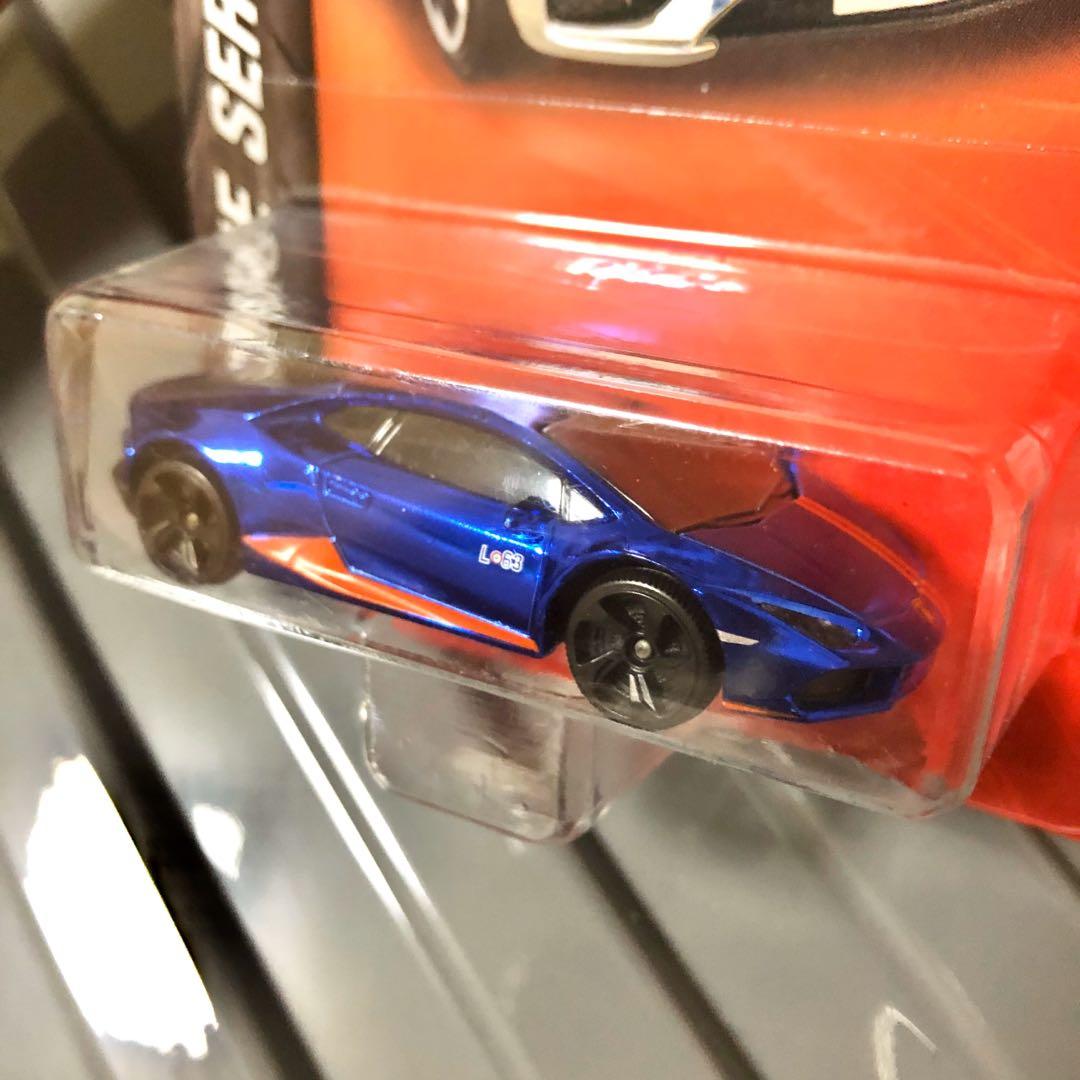Found my first 2025 Neon Chase on peg...a Lamborghini Urus
