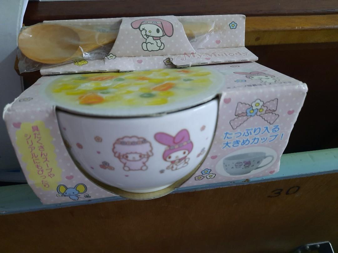 melody kuromi 玻璃杯連2木匙羹#gift 禮物全新 （分類：其他）位於 Hong Kong。 由 mmlover 提交（商品編號 277148170，圖片 1）。簡介： 全新未用 盒已舊但杯、匙羹新。