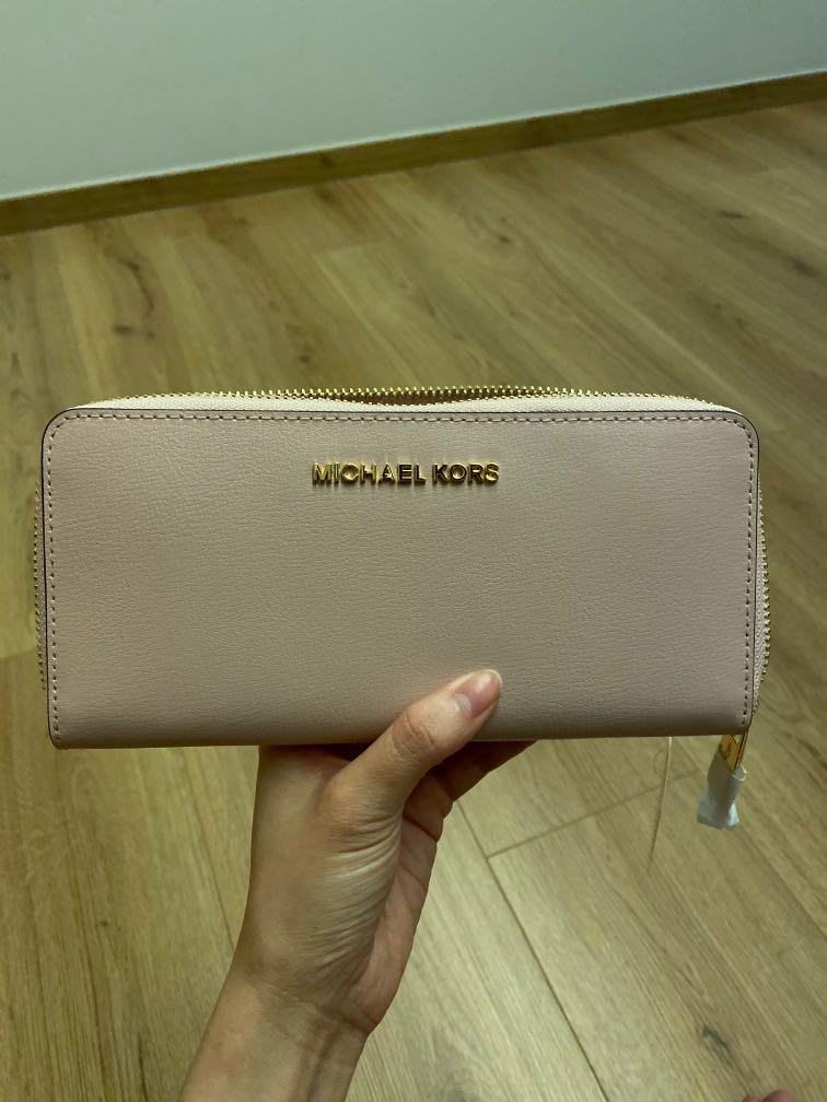 Michael Kors Wallet in Light Pink Women s Fashion Bags Wallets