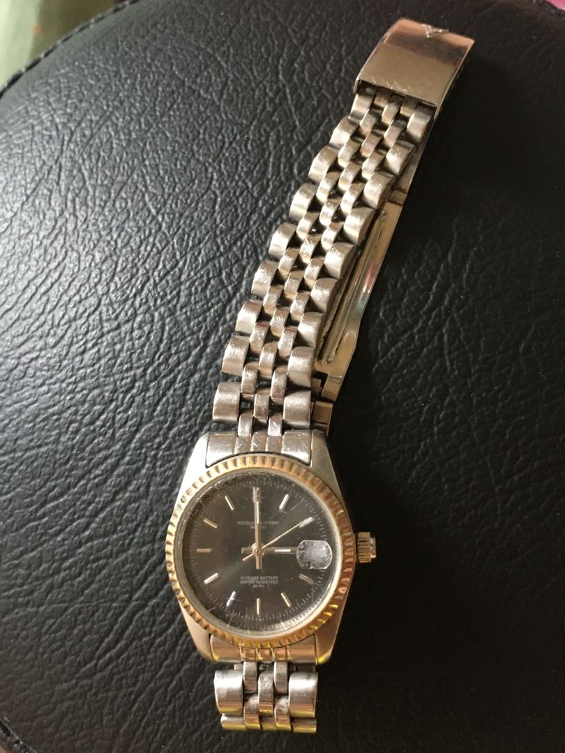 Nicola valentino watch 600