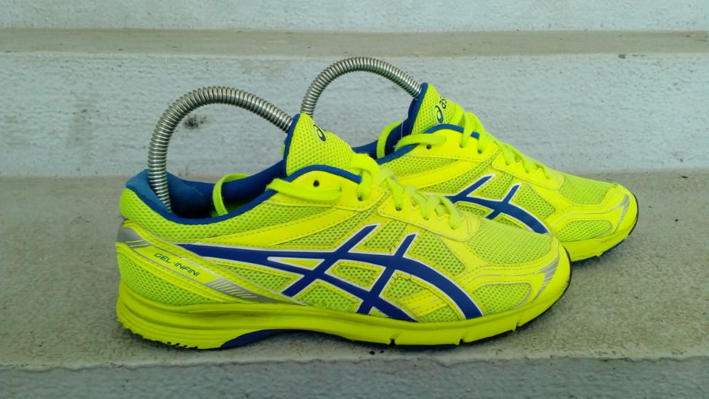 ASICS Gel Infini Shoes Size 6.5 UK Men s Fashion Footwear
