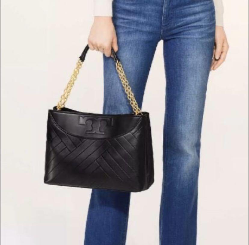 Authentic Tory Burch Alexa Quilted Slouchy Bag in Black, Luxury, Bags &  Wallets on Carousell