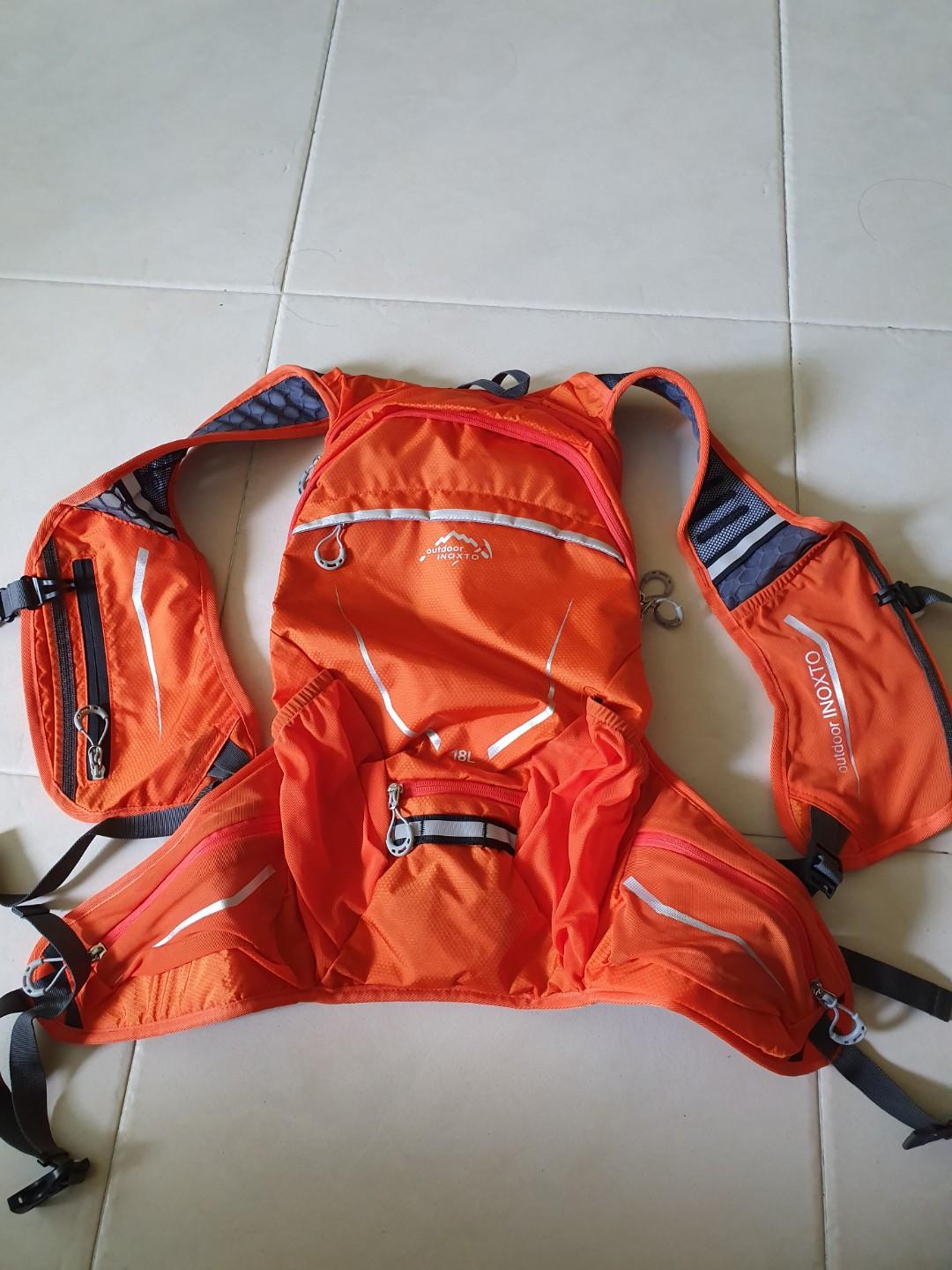 Backpack (Category: Backpacks) located in Singapore. Submitted by skgsales (Listing ID 277320515, Image 3). Description: Brand new. Great for Sport/Outdoor Activities. Self collect @HougangSt.31. Item sold r not refundable. Thanks:).