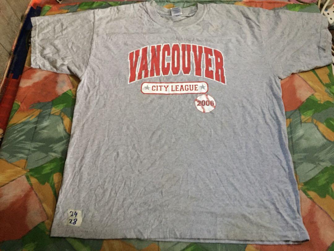 Baseball tee (Category: Tshirts & Polo Shirts) located in Machang. Submitted by rainzbundle (Listing ID 277430636, Image 2). Description: RM5 (Super Sales) ✔️3Helai RM10✔️ Baseball City League Pit 24 X 28 Kondisi cemerlang Mana mana item caption SUPER SALES 3Helai RM10.