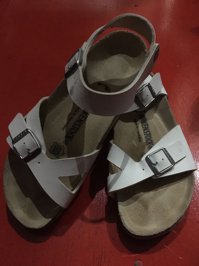 Birkenstock, Women's Fashion, Footwear, Sandals on Carousell