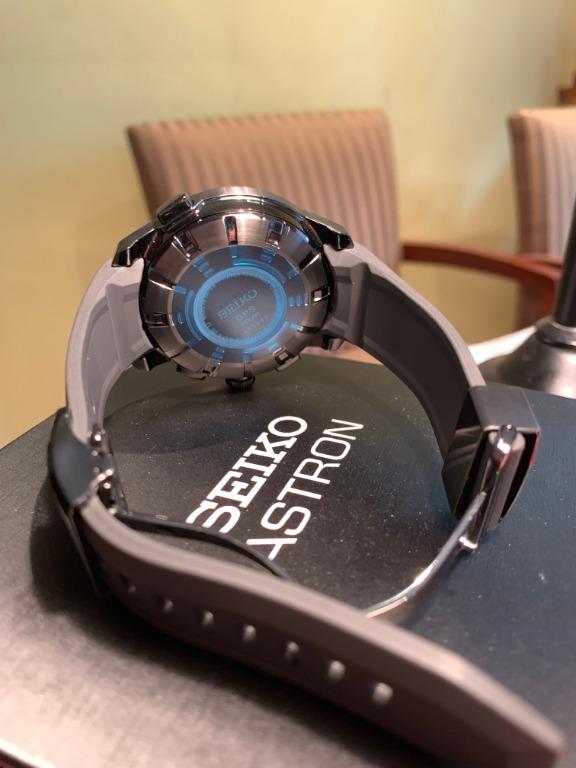 Seiko astron 7x52 on sale gps solar