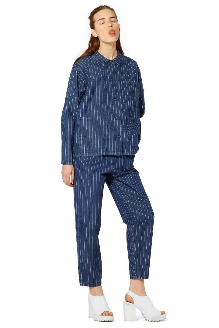 BNWT Monki Kia Pinstripe Boxy Button Up Jacket (Category: Coats, Jackets and Outerwear) located in Manila. Submitted by abthree (Listing ID 277401391, Image 2). Description: Has pinstriped design all-over. Collared with a boxy fit. Has 3 pockets in front. Bought online but never us*d. Still has tags intact Best fits small to medium frames. Oversized on smaller frames. Note: Sleeves are just folded in for aesthetic purposes. Check last picture to 