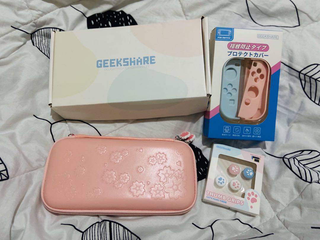 Geekshare Nintendo Switch Lite Carrying Case Sakura Pink Video