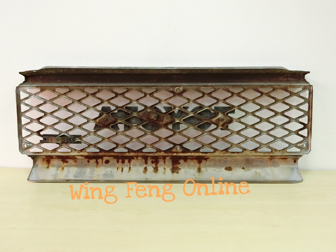 Genuine JDM Toyota Land Cruiser LJ70 Front Grille Radiator, Auto