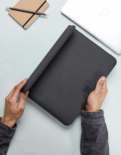 Herschel macbook outlet pro 13