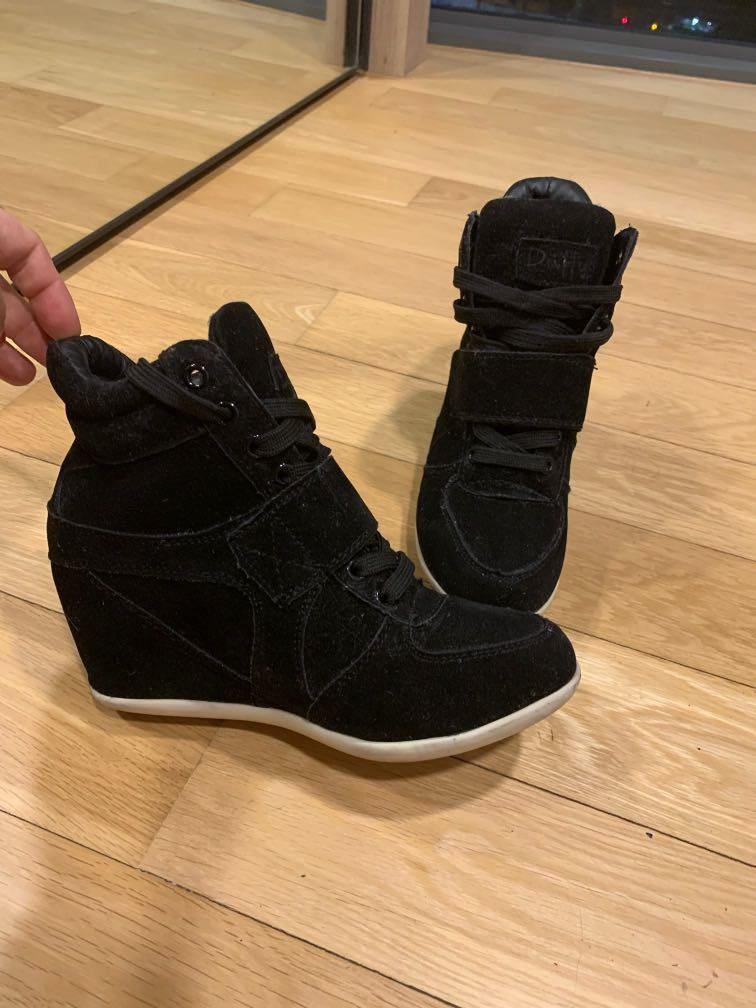 heels like sneakers