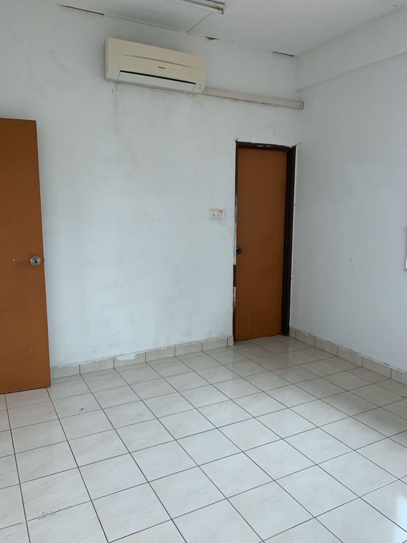 Kingfisher House Near UMS 1Borneo Hospital Likas Inanam, Property