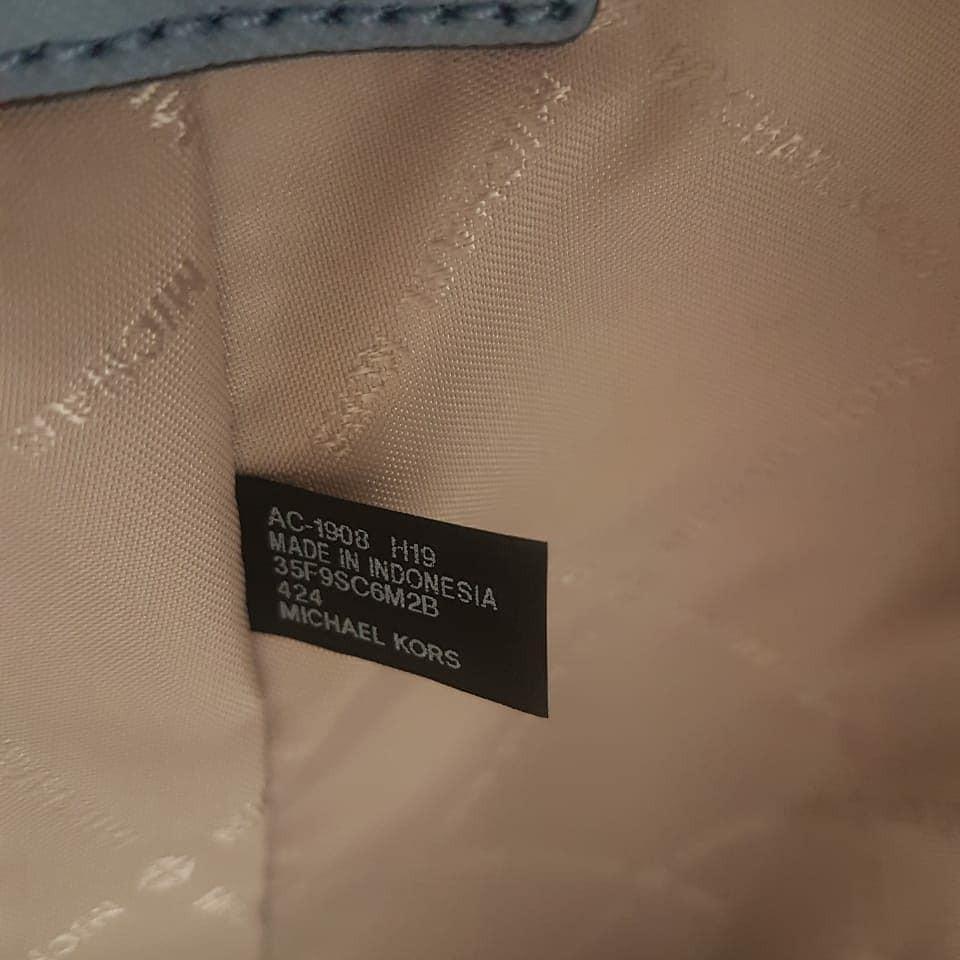 Authentic michael kors top tag