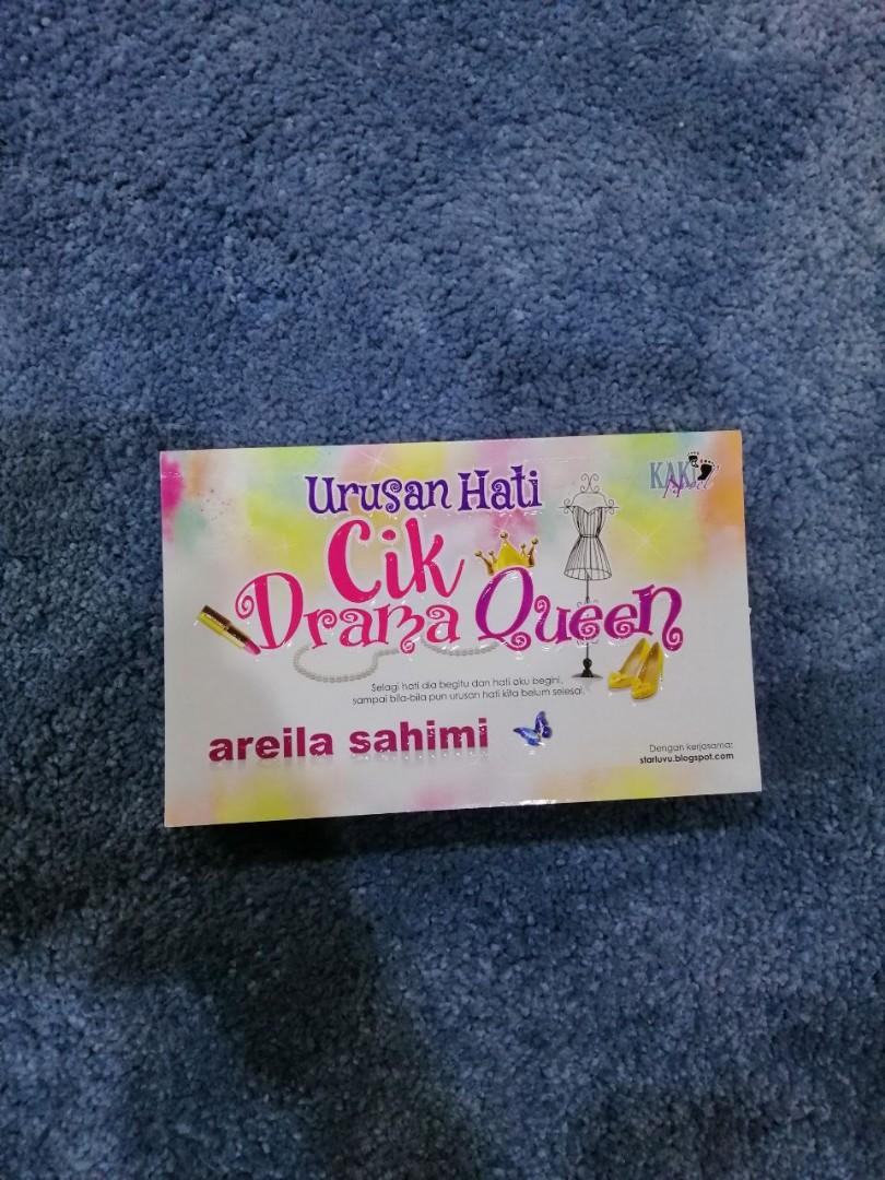 Novel Urusan Hati Cik Drama Queen Books Stationery Books On Carousell