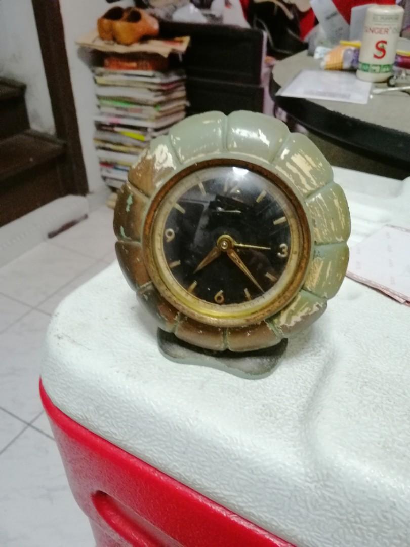 Old Alarm Clock Vintage Collectibles Vintage Collectibles On Carousell