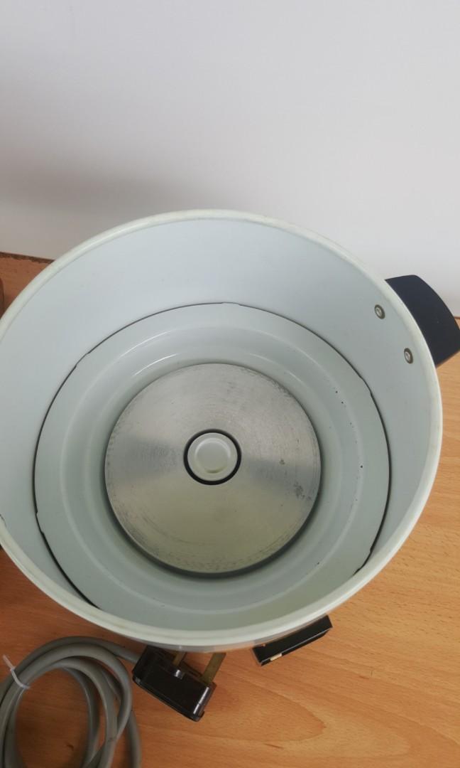 Rice Cooker 1.8L Sanyo Made In Japan, TV & Home Appliances, Kitchen