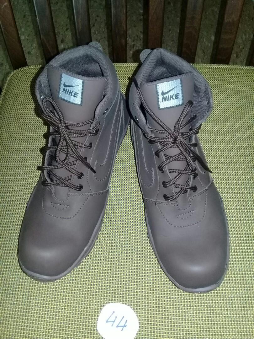 Safety shoes Nike boots Travis. With 